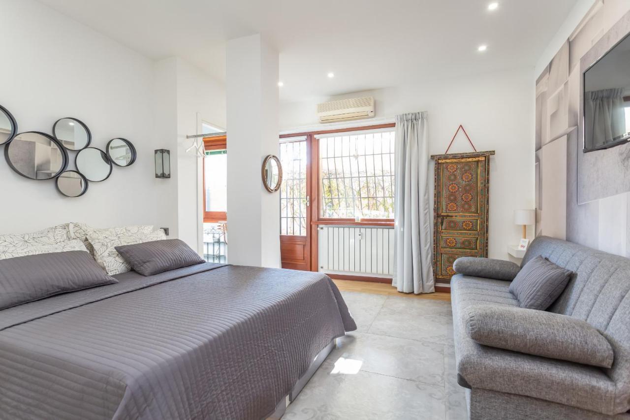 Appartement St Peter'S Spacious 4 Bdr With Private Parking à Rome Extérieur photo