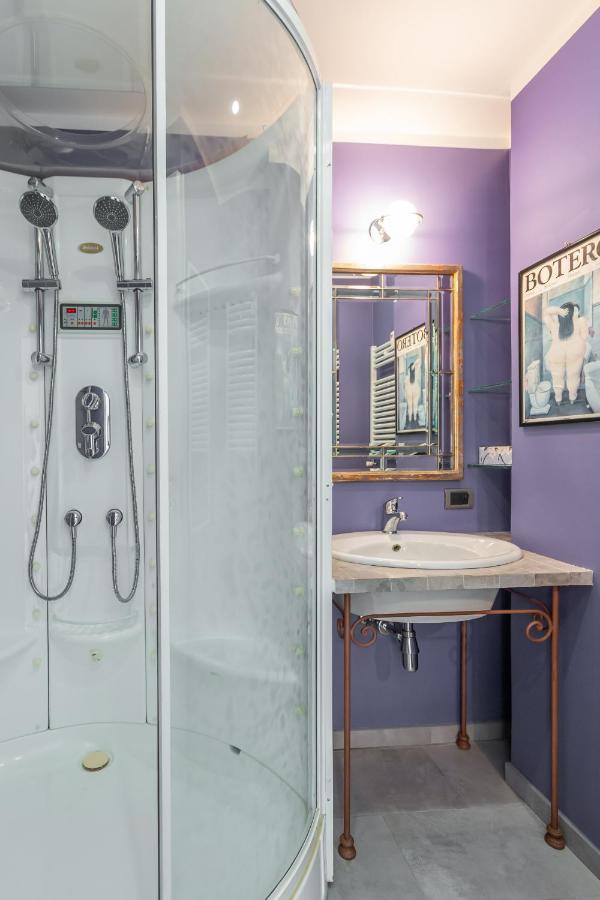 Appartement St Peter'S Spacious 4 Bdr With Private Parking à Rome Extérieur photo