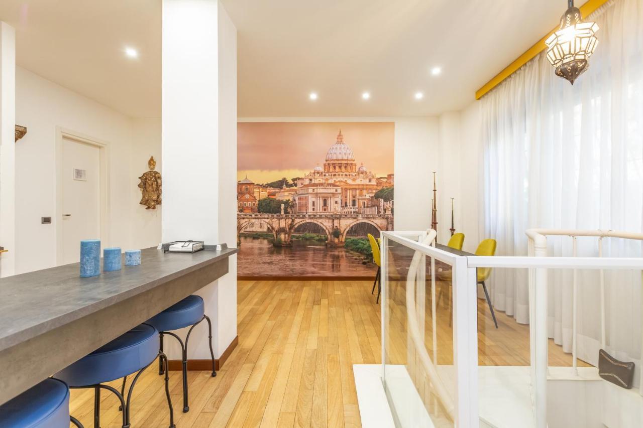 Appartement St Peter'S Spacious 4 Bdr With Private Parking à Rome Extérieur photo